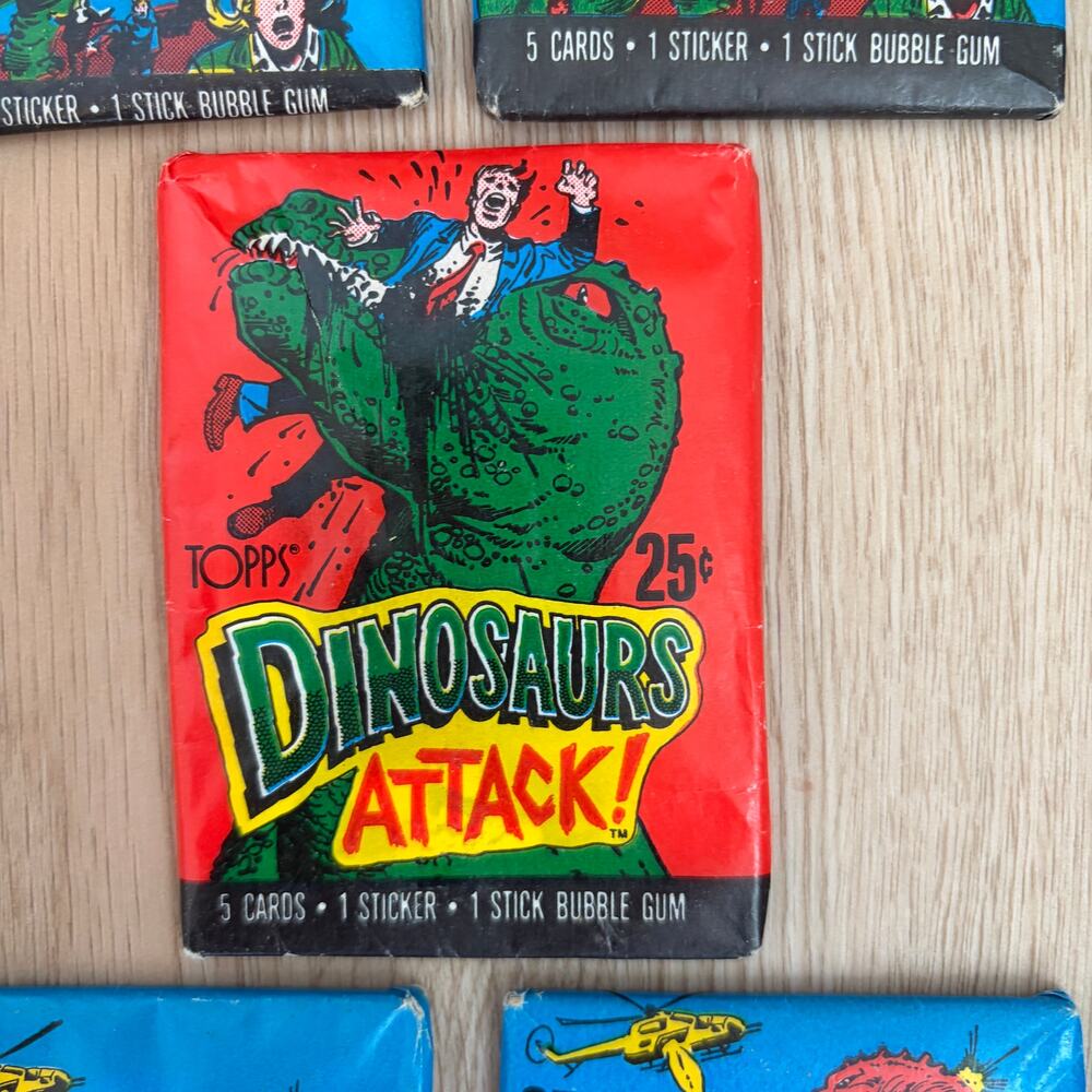 1988 Topps Dinosaurs Attack Trading Cards LOT of 9 Sealed Wax Packs - Picture 2 of 5